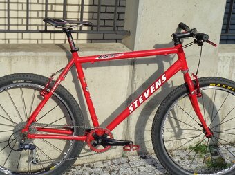 Hmotnost jen 9,5 kg / 6,0 kg, Carbon sedlovka+Karbon řidítka - 2