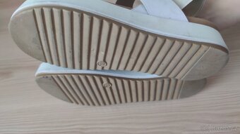 Bílé sandály 38 inuovo - 2