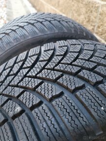 Zimní Bridgestone 225/40 R18 - 2
