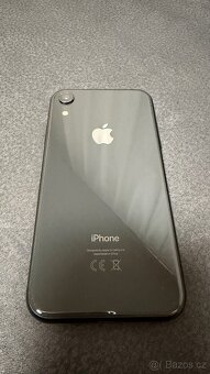 iPhone XR 64 GB černý - 2