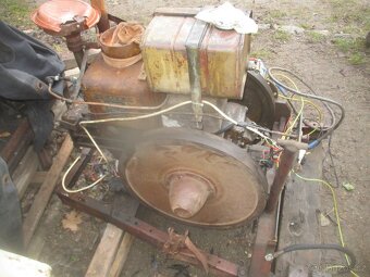 Stabilní motor Deutz - 2