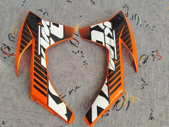 KTM plasty nádrže - 2