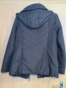 Prodám dámskou bundu s kapucí - 2