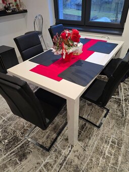 Jídelní stůl 160cm - 2