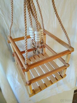 Dřevěná houpačka - 2