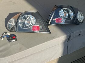Zadni svetla (lampy) cerne LED VW Golf V - 2