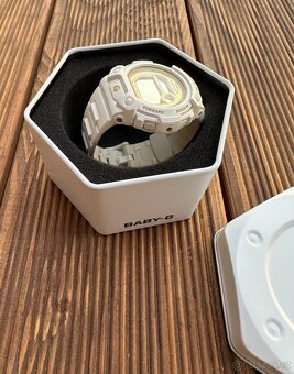 Bílé BABY-G hodinky, zn. Casio - 2