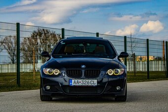 BMW Rad 3 Coupé 325i - 2