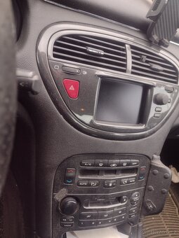 Peugeot 607 2.2hdi r.v. 2001 - 2