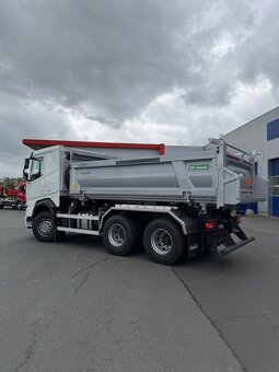 Prodám, nový DAF XF 530ps FAT 6x4 S3 sklápěč Vs mont, závěs - 2