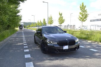 BMW rad 5 Touring 530d xDrive Mpaket LED+ 360 cam Webasto - 2