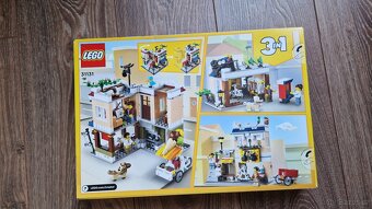 Nové Lego Creator 31131 Bistro s nudlemi v centru města - 2
