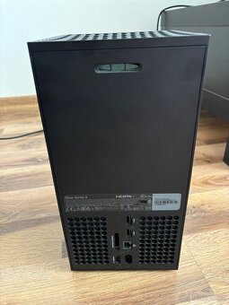 Xbox Series X 1TB + ovladač - 2