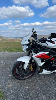 Triumph Street Triple 675R (2013) - 2