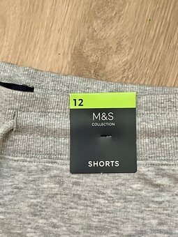 Teplákové kraťasy Marks&Spencer - 2