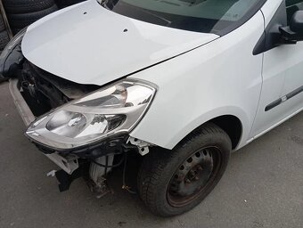 Renault clio 3 05-09 Kapota bila - 2