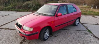 Škoda felicia 1.6 glx malinová - 2