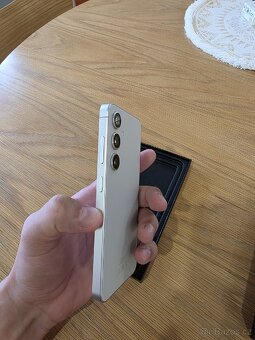 📱 Samsung Galaxy S24 – 256 GB (šedá) - 2