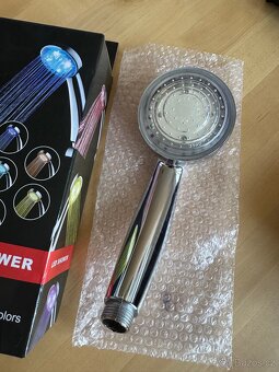 LED svítící sprchová hlavice - 2