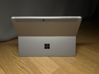 Microsoft Surface Go 3 – 4GB RAM / 64GB úložiště - 2