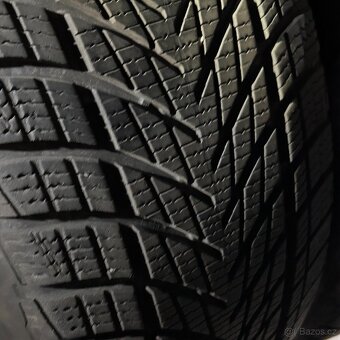 Zimní pneu 205/55 R17 95H Goodyear 5,5-6mm - 2
