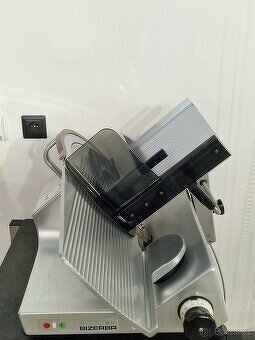 Manuální Nářezák - 2