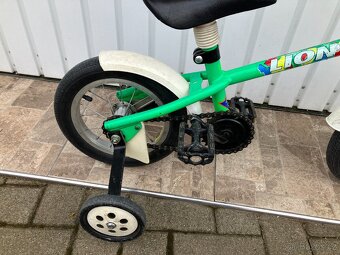 DĚTSKÉ KOLO 12 - 2