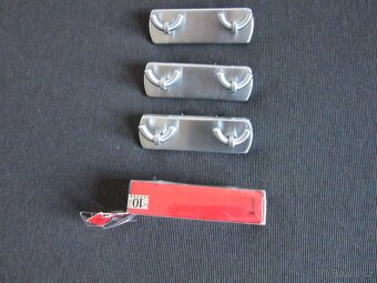 PRODÁM 4X KOVOVÝ VĚŠÁK CHROM ZN.SMEDBO - 2