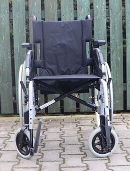 006-Mechanický invalidní vozík Invacare. - 2