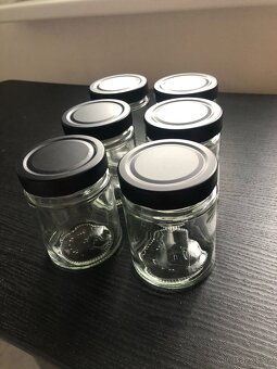 6 skleniček s víčkem - 2