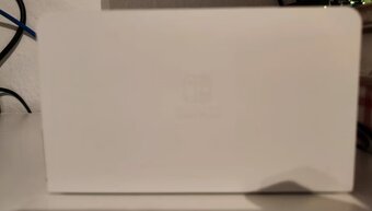 Nintendo Switch OLED Gen.1 jako nový - 2