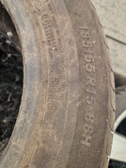 Pneu letni Kumho 185/65 R15 - 2