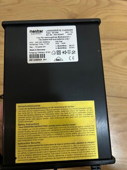 Nabíječka autobaterií 24 V - 2