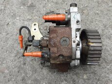 Prodám naftové čerpadlo Bosch pro 1,6HDI - 2