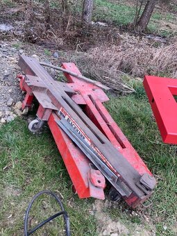 Rovnací stolice - 2