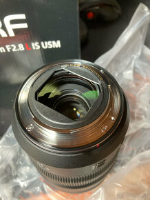 Canon RF 24-70 f/2.8 L IS USM - 2