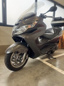 PRODÁM SKUTR MOTORKU SUZUKI BURGMAN 400i - 2