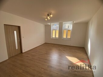 Pronájem bytu 2+1, 59 m2, Opava, ul. Nákladní - 2