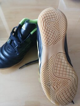 Sálovky adidas vel. 35 - 2
