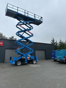 Nůžková terenní plošina Genie GS-5390 4X4 - 2