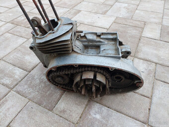 Jawa 175 - motor - 2