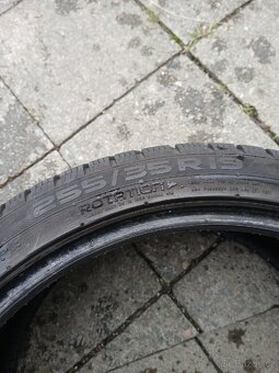 Nokian 255/35 r19 - 2