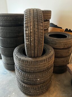 Prodam 4x zimni pneu-235/65 R16C - 2