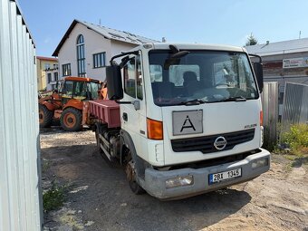 Hakový nosič kontejnerů nissan - 2