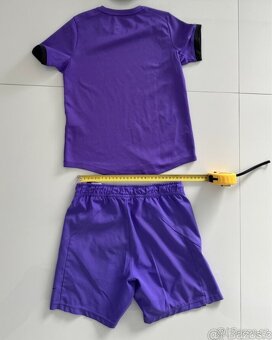 chlapecky komplet na tenis Nike vel. 130cm - 2