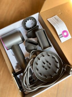 Nový luxusní fén na vlasy s difuzérem a dalšími nádstavci - 2