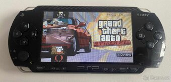 PSP 1000 Black + 64gb - 2