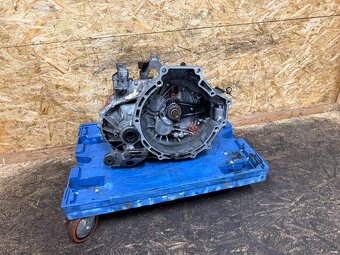 MANUÁLNÍ 6Q PŘEVODOVKA MAZDA 5 2.0D 105KW RFJ7 - 2
