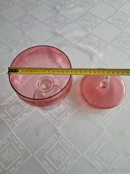 Skleněná dóza - 2