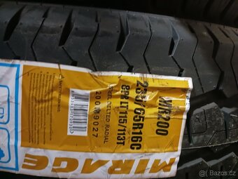 235/65R16c - 2